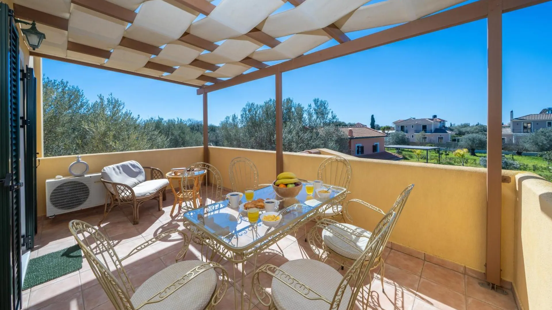 Ampelos Land Svoronata Apartment